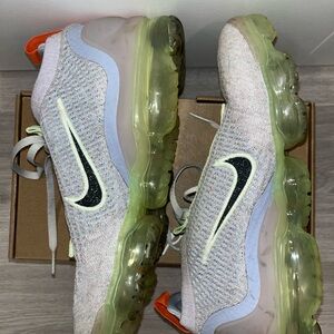 Nike Air Vapormax 2021 FK Women's Light Bone/Lime Ice/ Ghost/Black Size 8.5